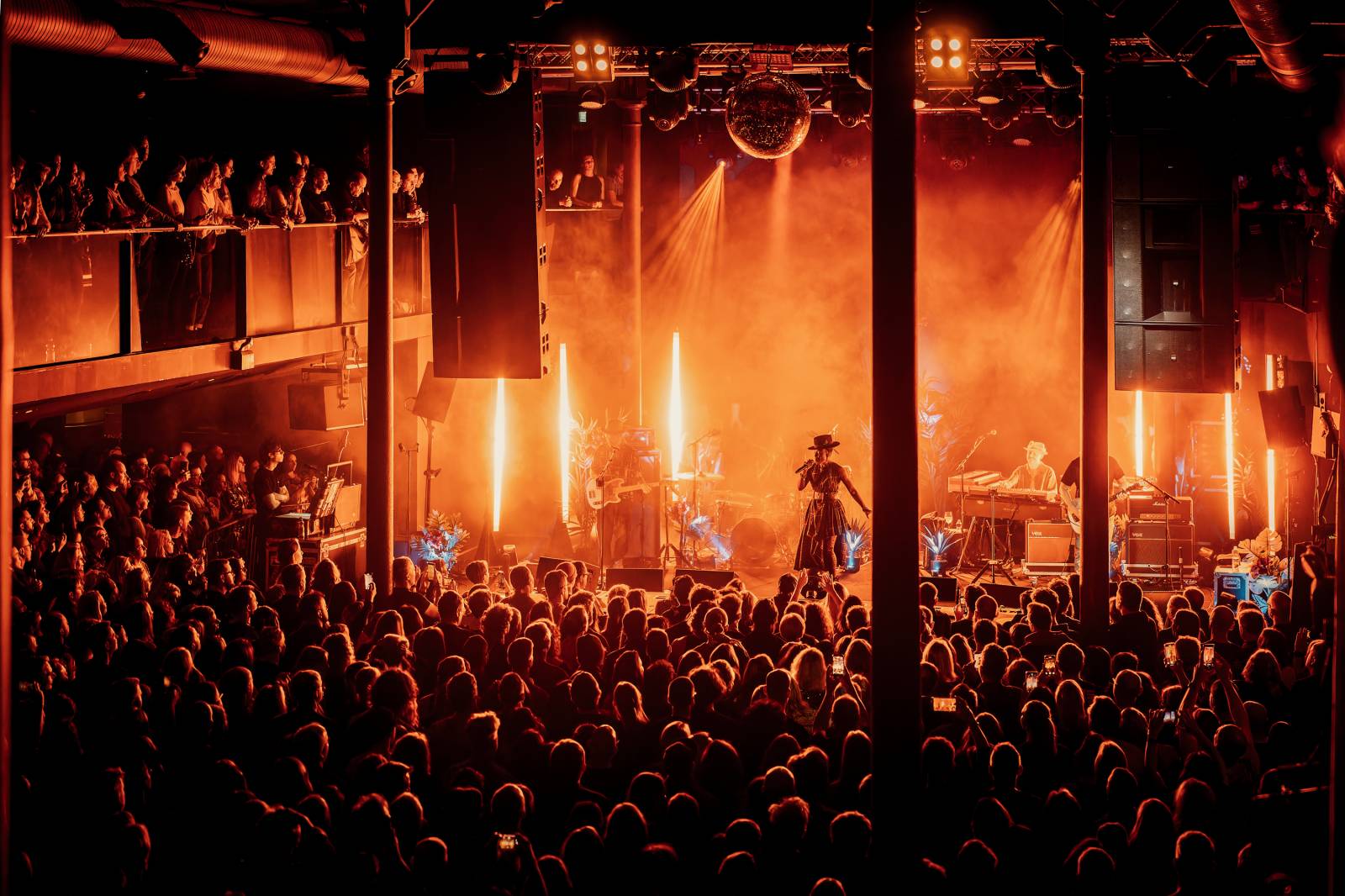 Morcheeba speciální efekty nepotřebuje. Fanoušky v SaSaZu hypnotizovala svým hlasem 