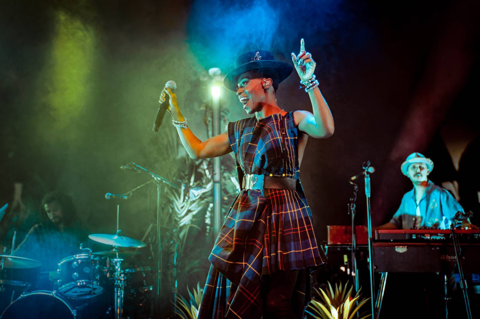 Morcheeba speciální efekty nepotřebuje. Fanoušky v SaSaZu hypnotizovala svým hlasem 