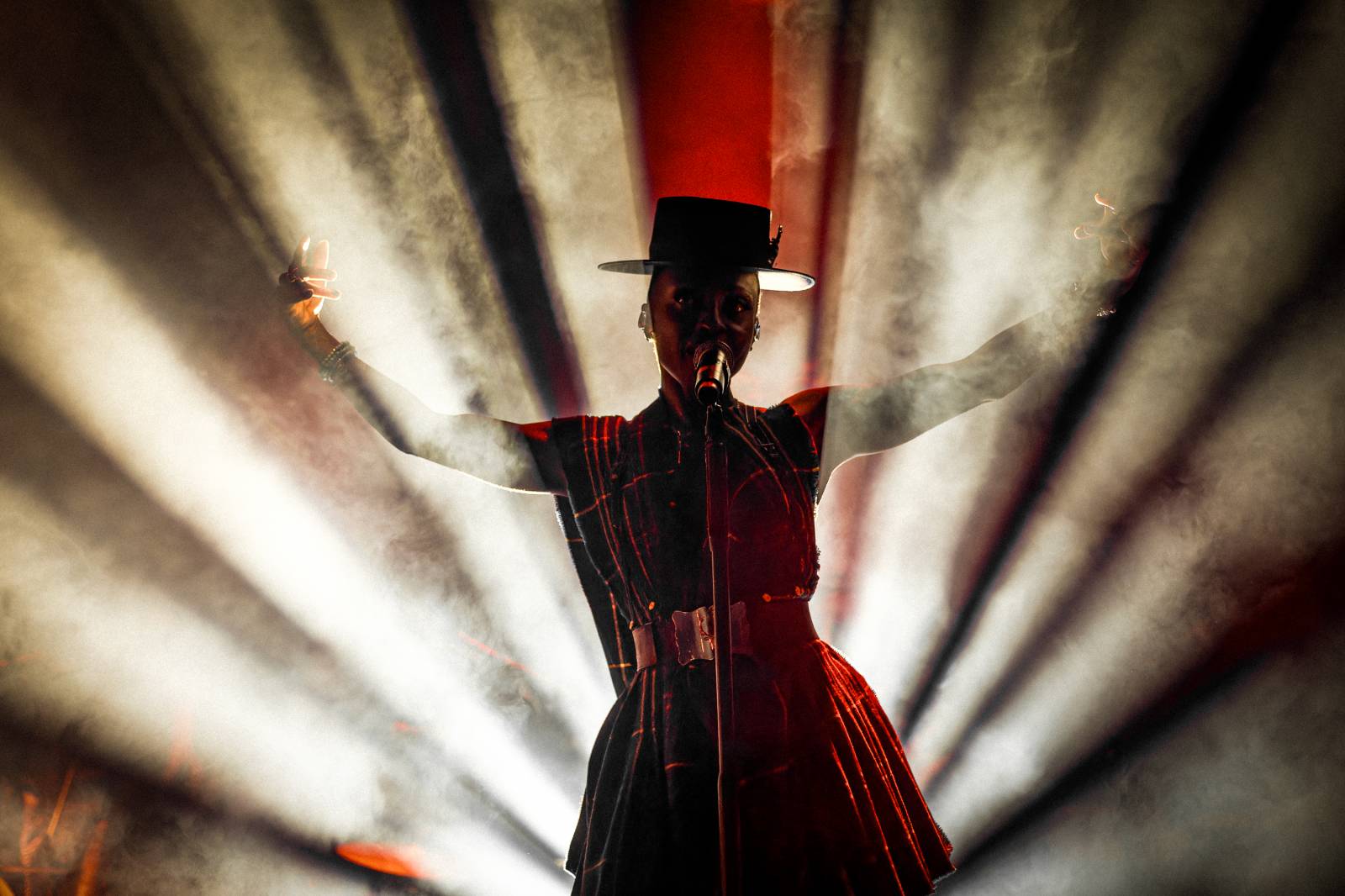 Morcheeba speciální efekty nepotřebuje. Fanoušky v SaSaZu hypnotizovala svým hlasem 