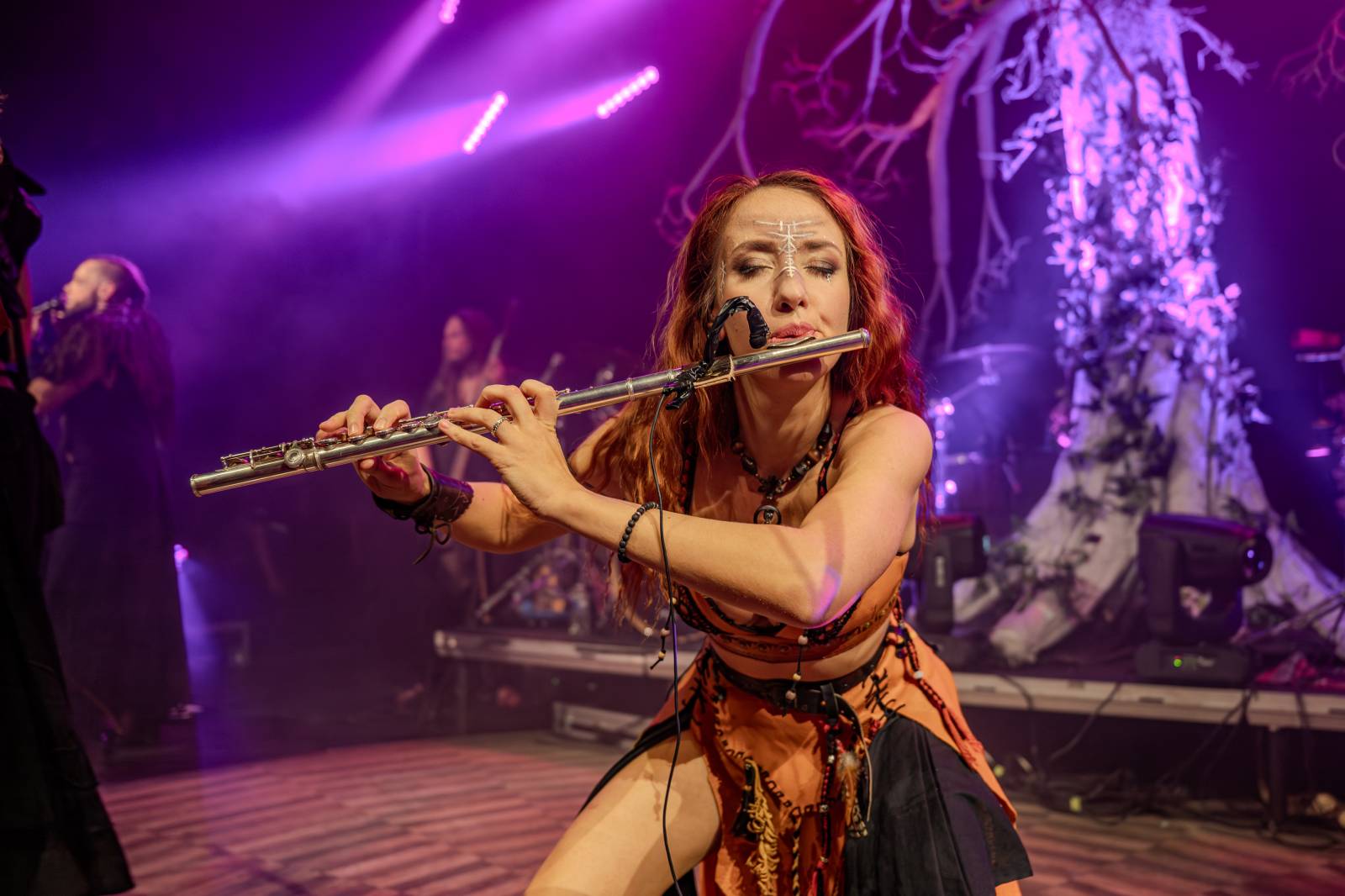 Pohanskou mytologií inspirovaní Deloraine dorazili do Prahy. Jejich hostem byli The Trouble Notes