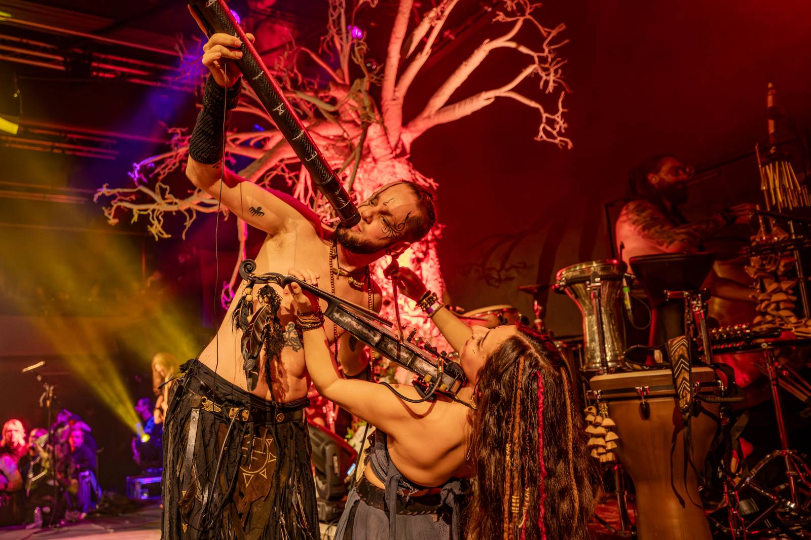 Pohanskou mytologií inspirovaní Deloraine dorazili do Prahy. Jejich hostem byli The Trouble Notes