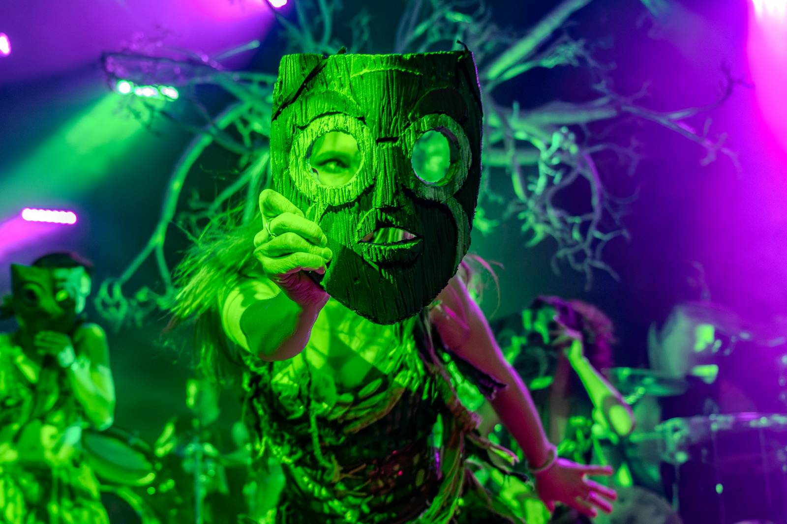 Pohanskou mytologií inspirovaní Deloraine dorazili do Prahy. Jejich hostem byli The Trouble Notes