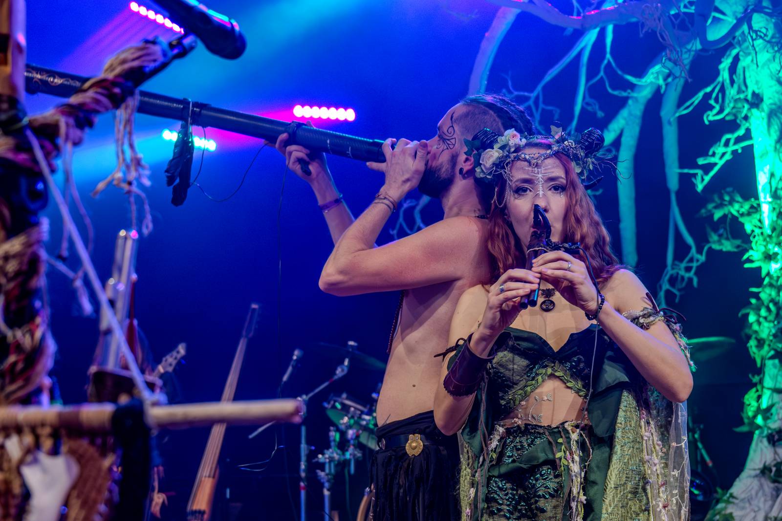 Pohanskou mytologií inspirovaní Deloraine dorazili do Prahy. Jejich hostem byli The Trouble Notes