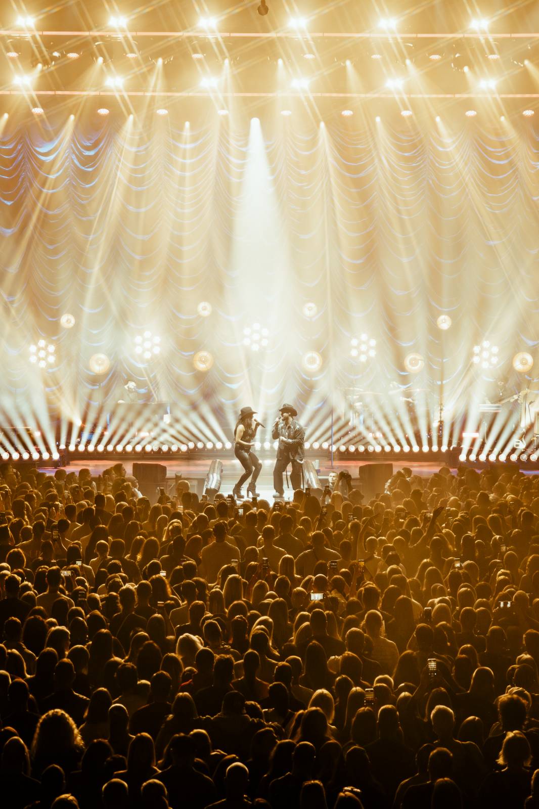 Vy jste ten důvod. Charismatický Calum Scott si podmanil O2 universum