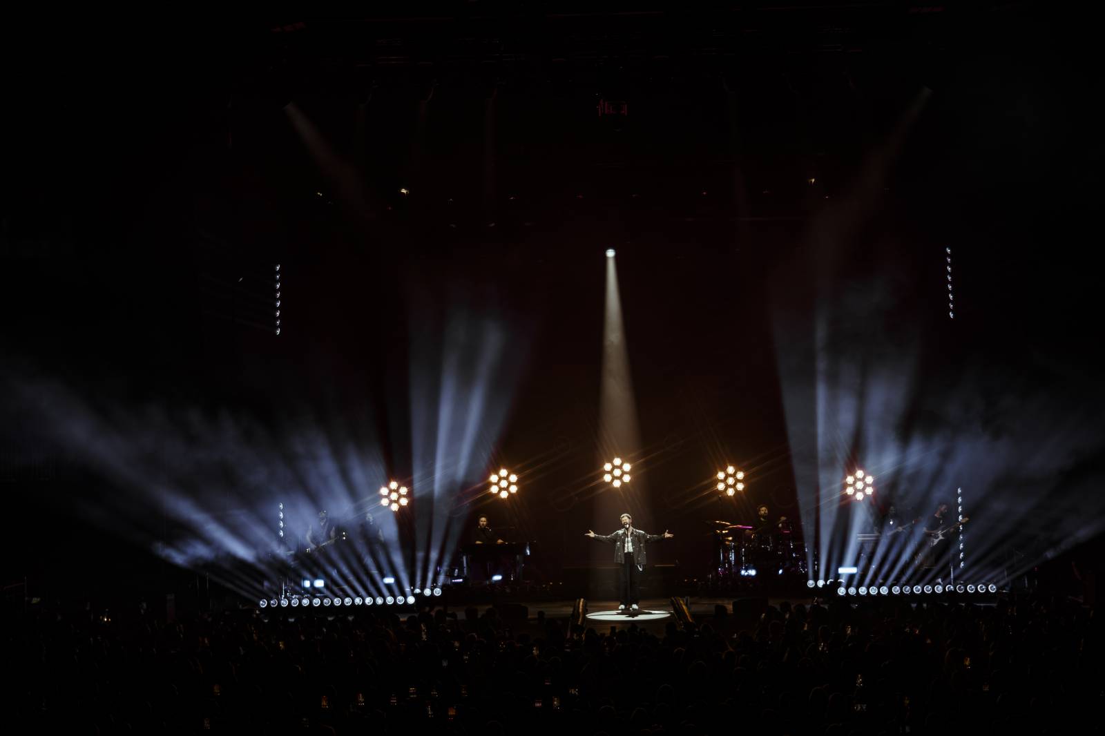 Vy jste ten důvod. Charismatický Calum Scott si podmanil O2 universum