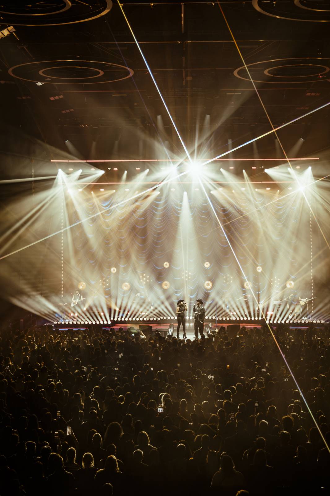 Vy jste ten důvod. Charismatický Calum Scott si podmanil O2 universum