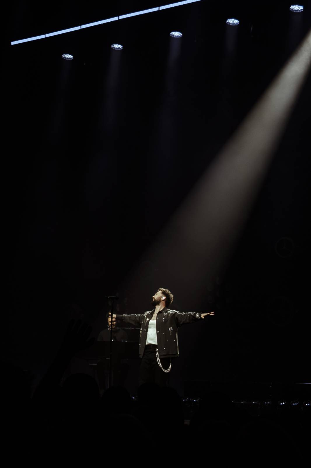 Vy jste ten důvod. Charismatický Calum Scott si podmanil O2 universum