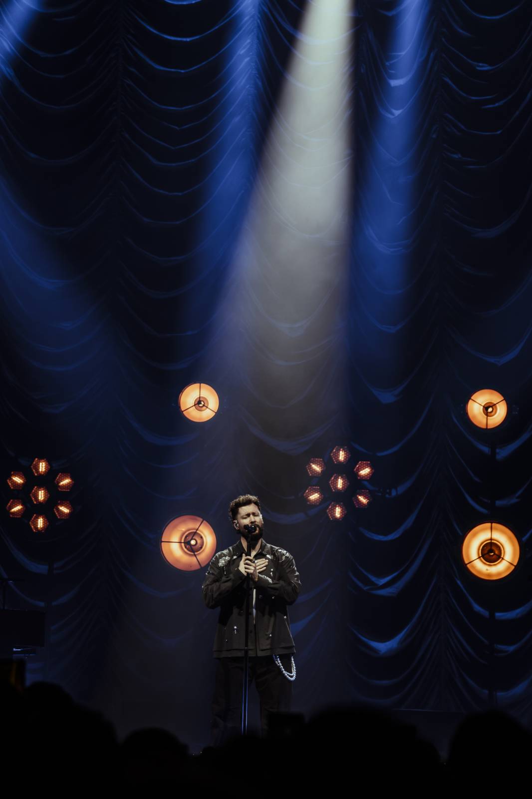 Vy jste ten důvod. Charismatický Calum Scott si podmanil O2 universum