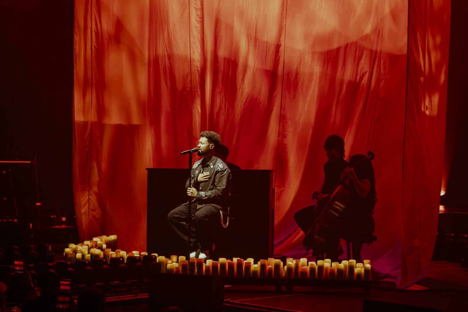 Vy jste ten důvod. Charismatický Calum Scott si podmanil O2 universum