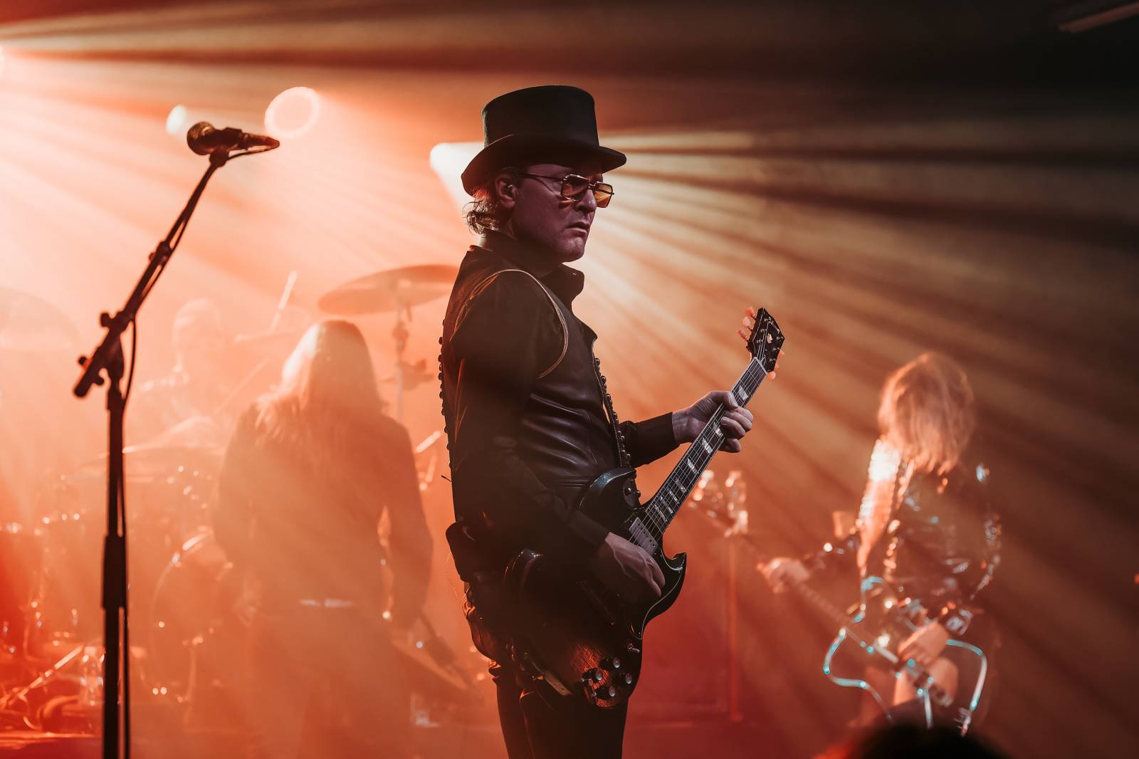 MeetFactory pohltila temná atmosféra. Dorazili The 69 Eyes a D-A-D