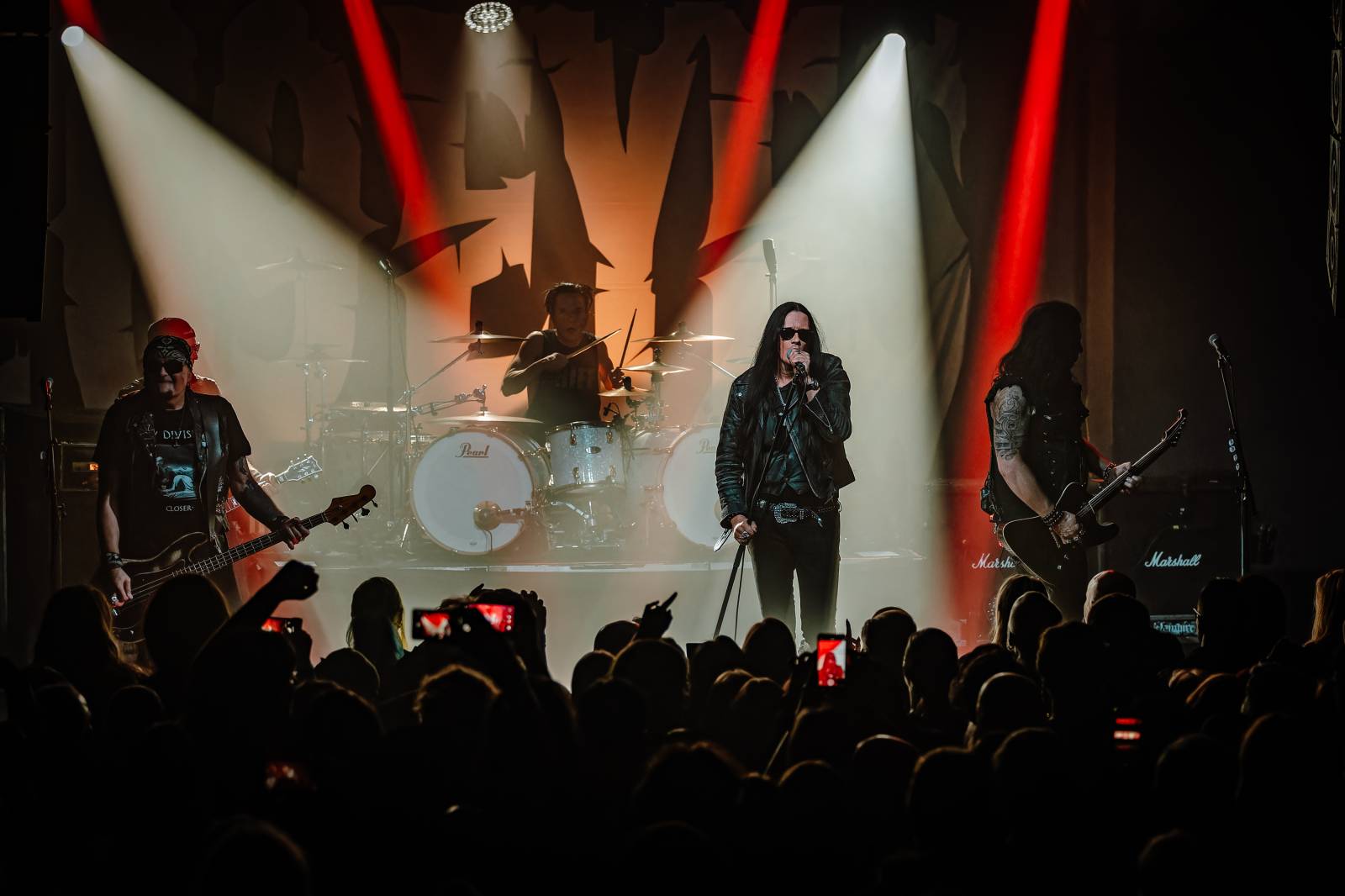 MeetFactory pohltila temná atmosféra. Dorazili The 69 Eyes a D-A-D