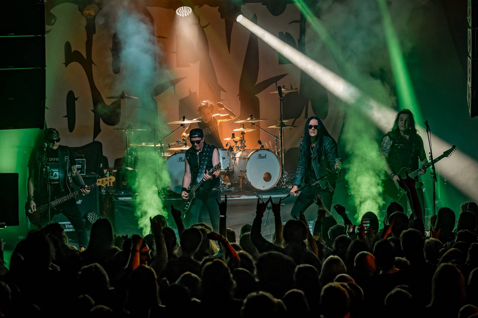 MeetFactory pohltila temná atmosféra. Dorazili The 69 Eyes a D-A-D