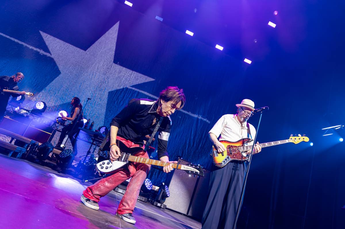 Roxette připomněli v O2 areně devadesátky, Pera Gessleho doprovodila krajanka Lena Philipsson