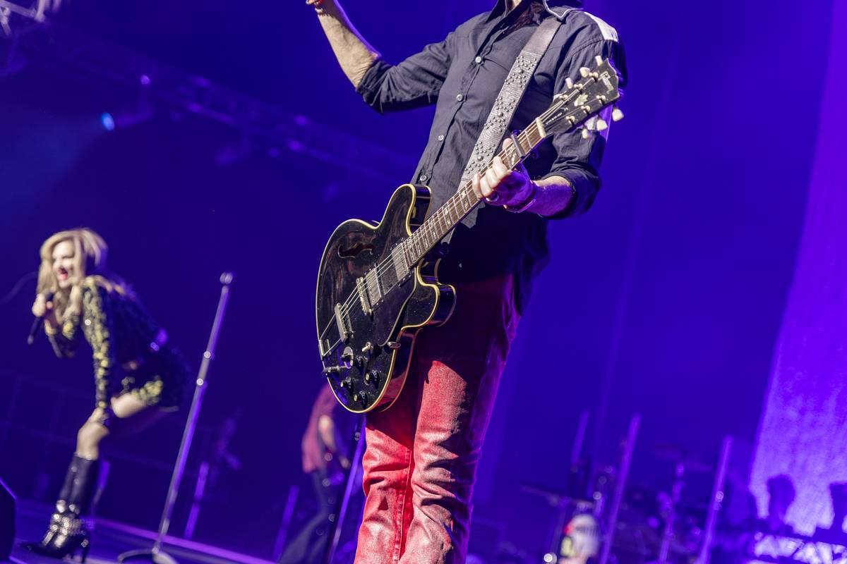 Roxette připomněli v O2 areně devadesátky, Pera Gessleho doprovodila krajanka Lena Philipsson