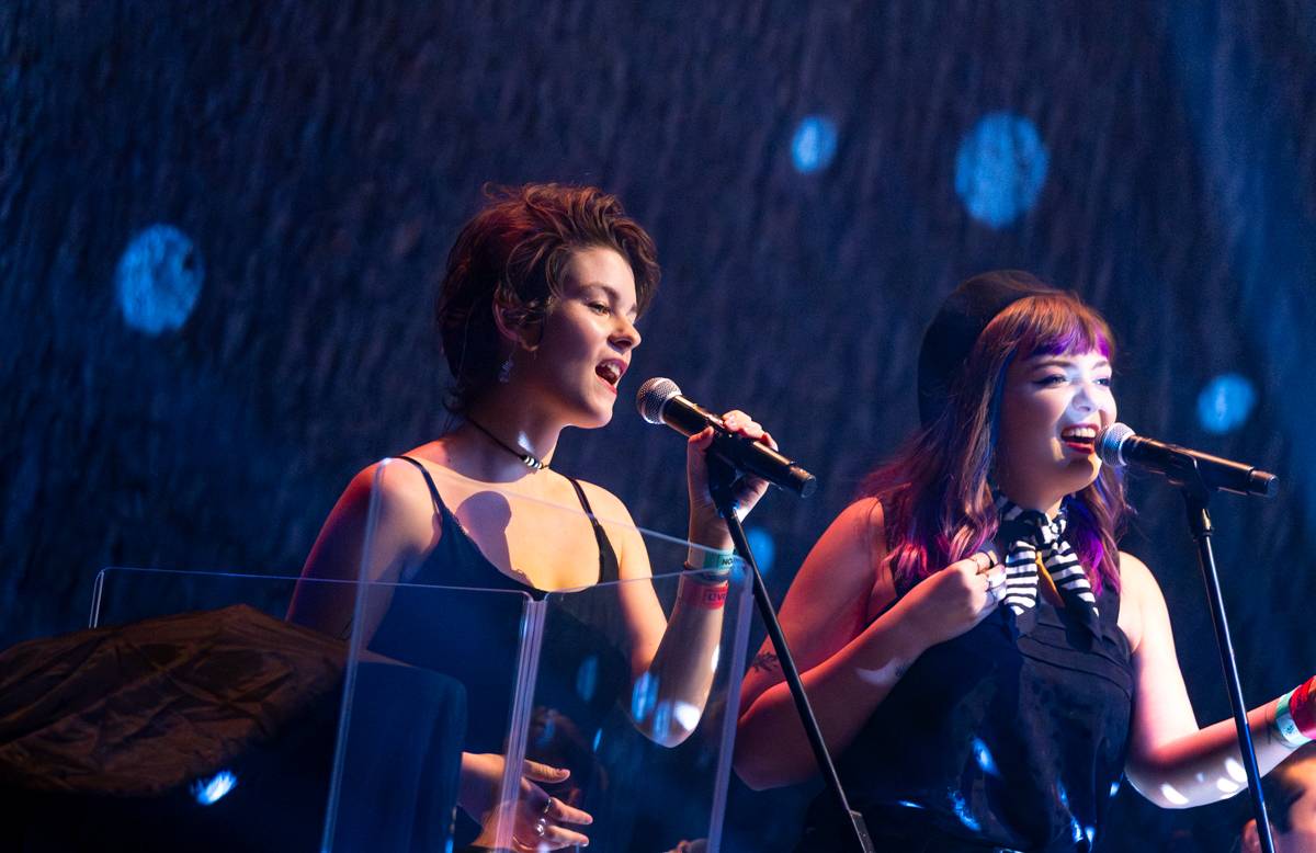 Roxette připomněli v O2 areně devadesátky, Pera Gessleho doprovodila krajanka Lena Philipsson