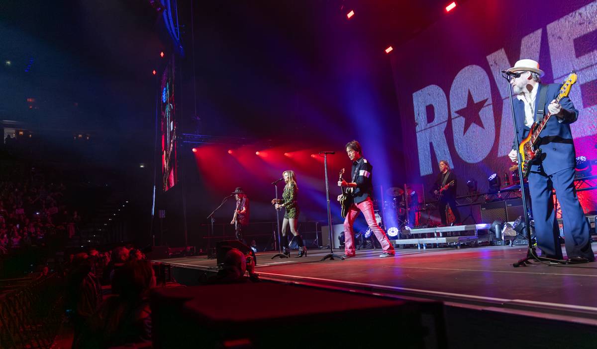 Roxette připomněli v O2 areně devadesátky, Pera Gessleho doprovodila krajanka Lena Philipsson