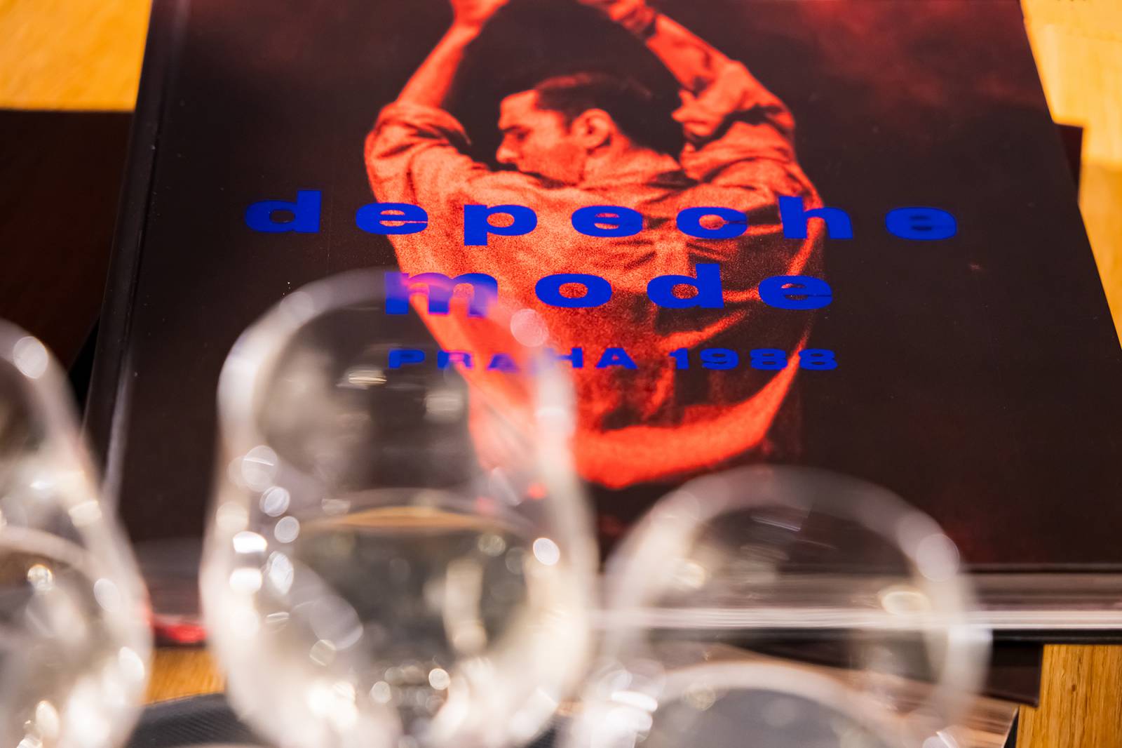 Filip Macháček pokřtil knihu o prvním koncertě Depeche Mode u nás