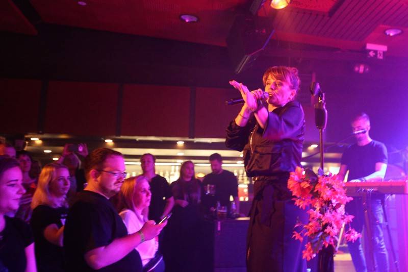 Marta Jandová vytáhla v Brně na pódium fanynku