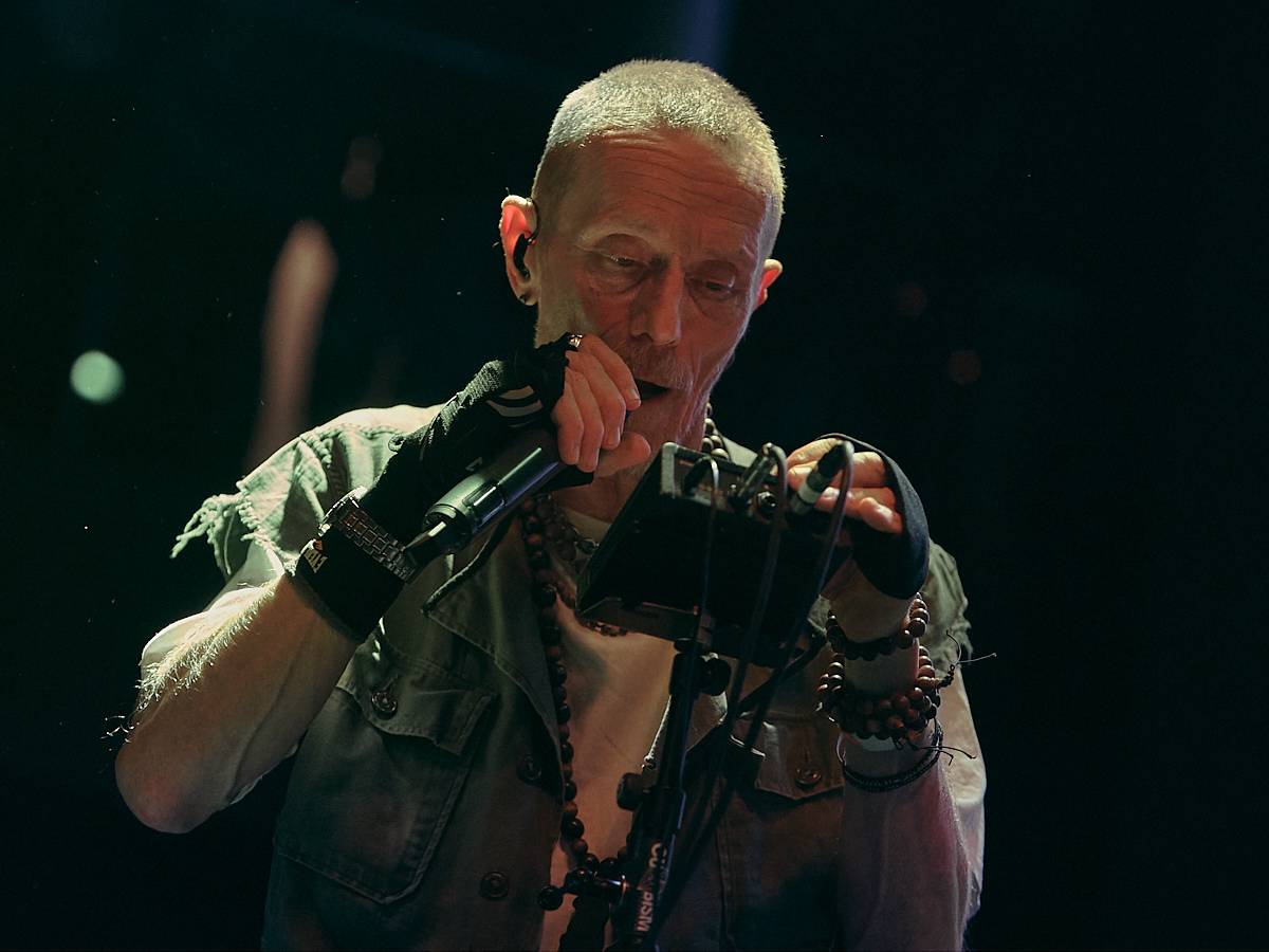 Stereo MC’s vzali SaSaZu zpátky do devadesátek, jejich hostem byla plzeňská Extensia