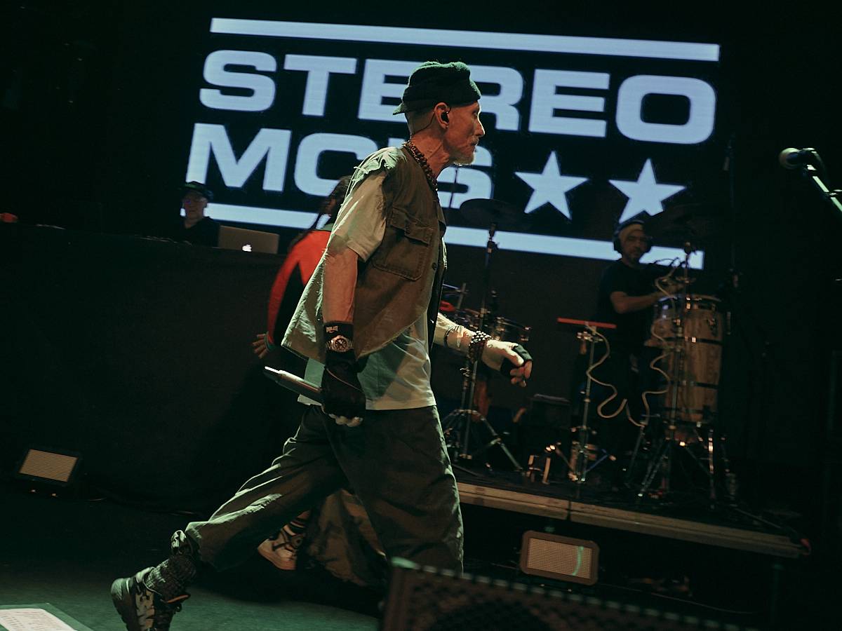 Stereo MC’s vzali SaSaZu zpátky do devadesátek, jejich hostem byla plzeňská Extensia