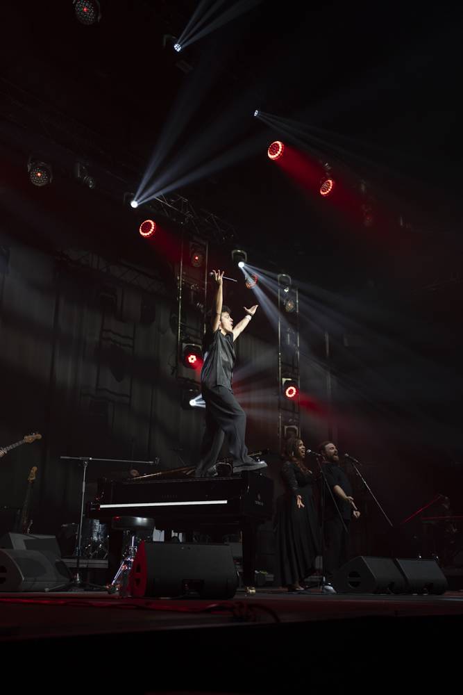 Jamie Cullum se vrátil do Prahy, roztancoval O2 universum