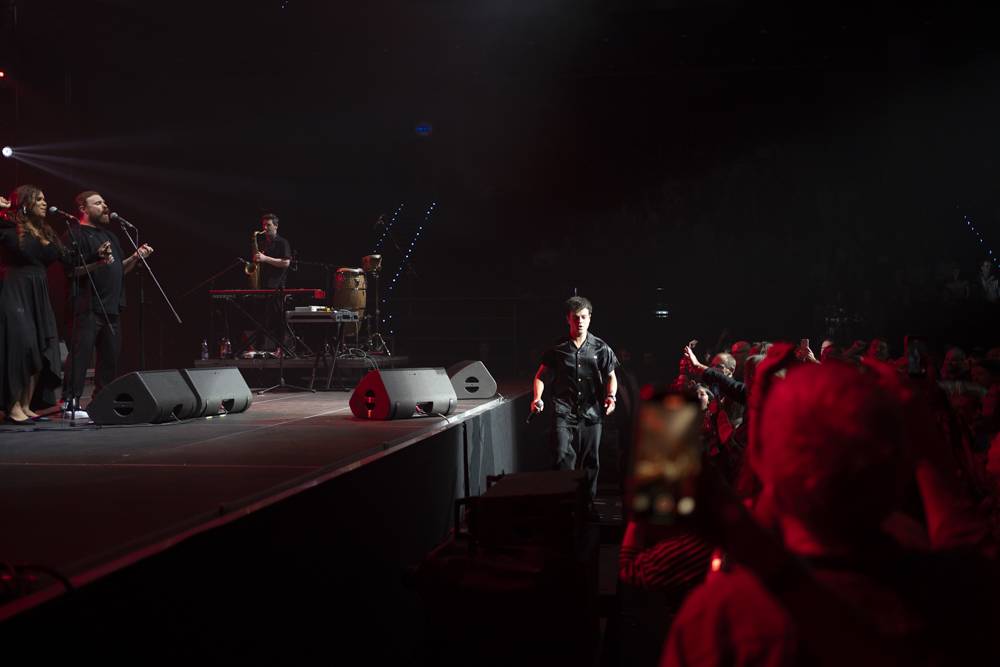 Jamie Cullum se vrátil do Prahy, roztancoval O2 universum