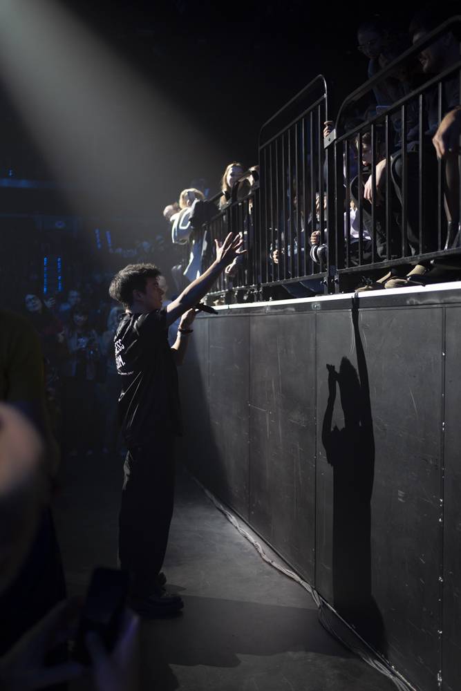 Jamie Cullum se vrátil do Prahy, roztancoval O2 universum