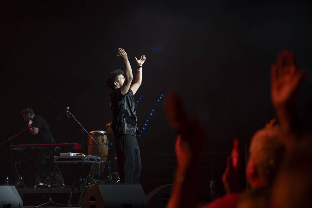 Jamie Cullum se vrátil do Prahy, roztancoval O2 universum