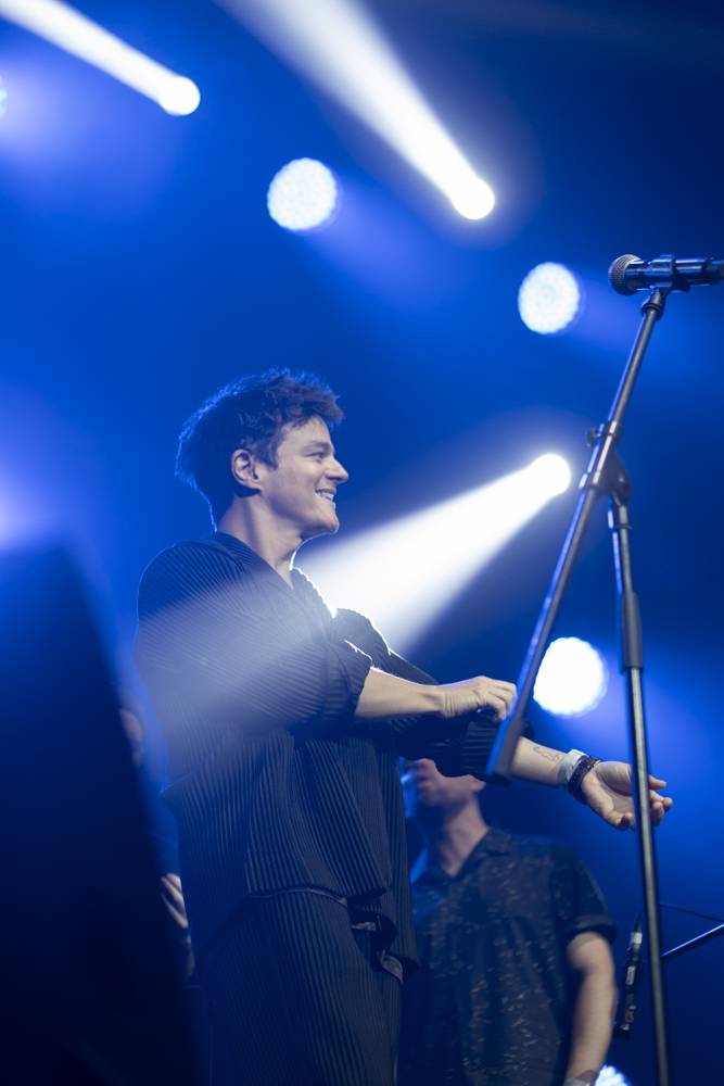 Jamie Cullum se vrátil do Prahy, roztancoval O2 universum