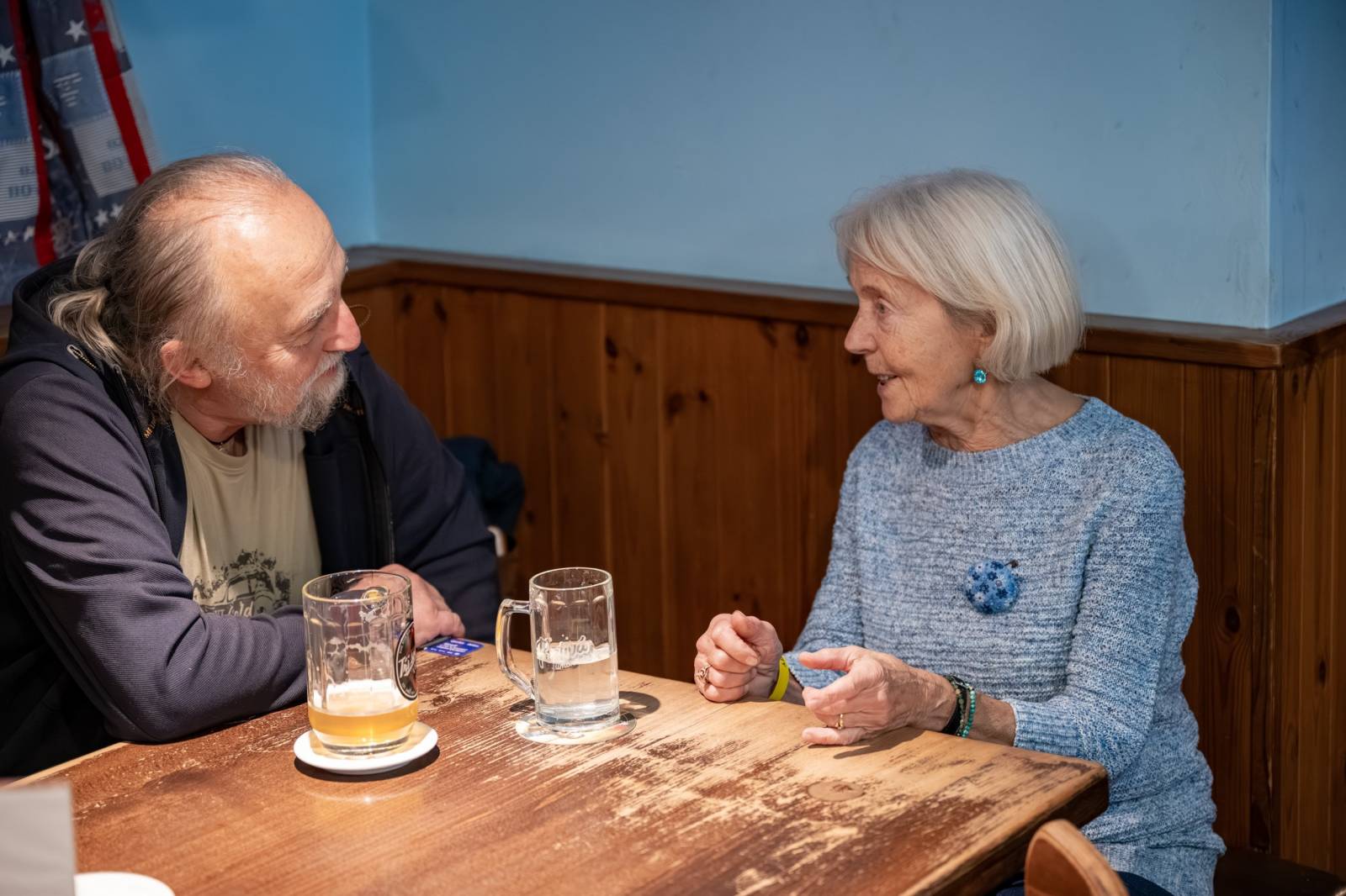 Tři sestry pokřtily Na Staré Sokolovně v Praze nové album i knihu zachycující zásadní momenty v kariéře