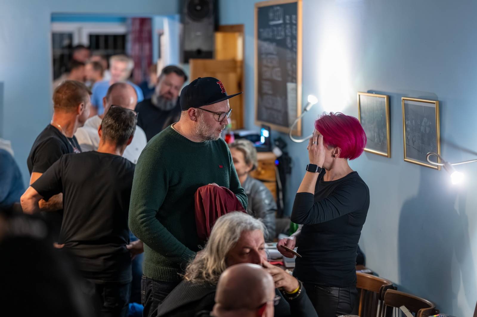 Tři sestry pokřtily Na Staré Sokolovně v Praze nové album i knihu zachycující zásadní momenty v kariéře