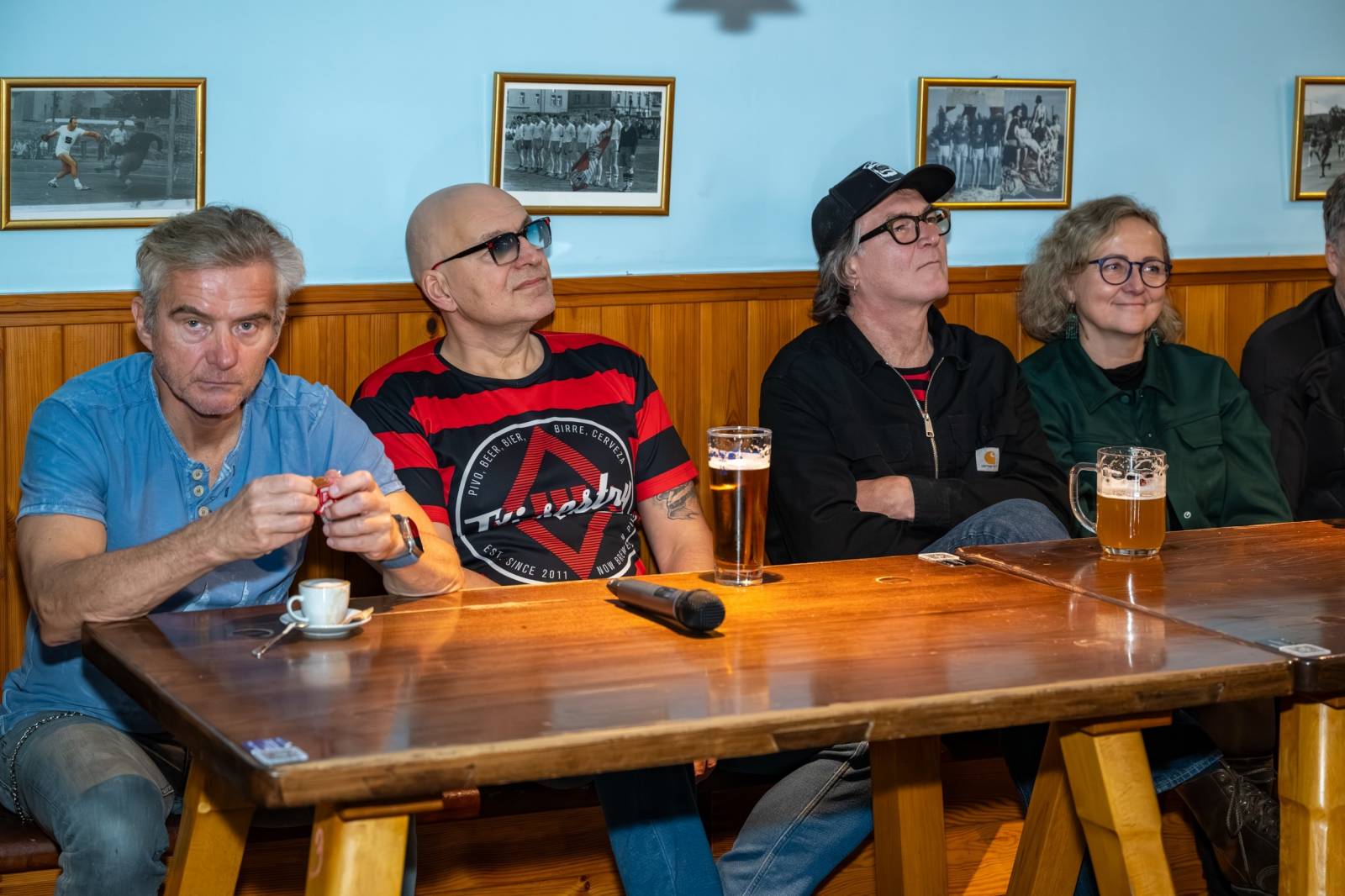 Tři sestry pokřtily Na Staré Sokolovně v Praze nové album i knihu zachycující zásadní momenty v kariéře