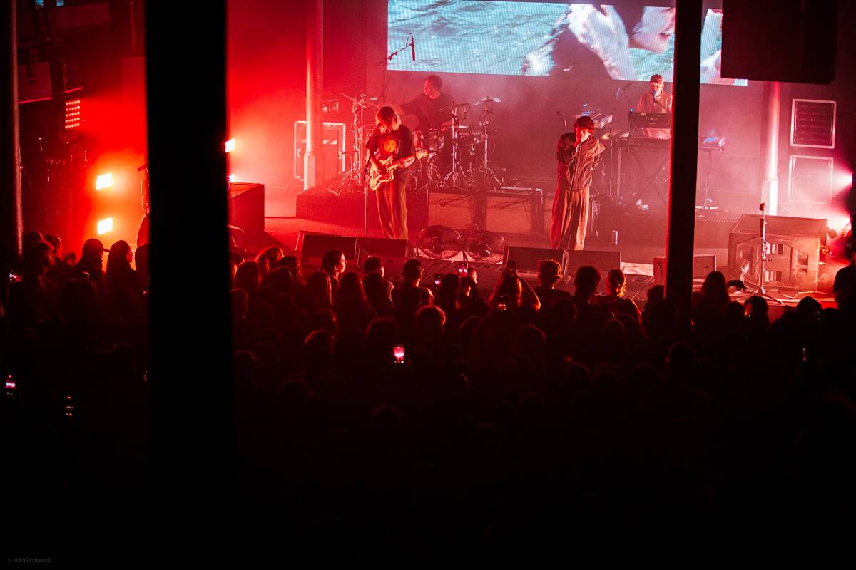 Royel Otis v SaSaZu: Show, která zahřála na srdci