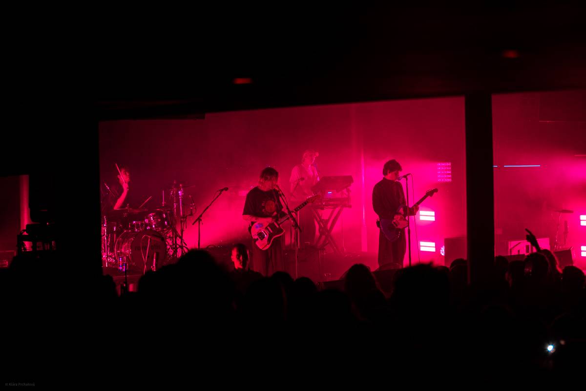 Royel Otis v SaSaZu: Show, která zahřála na srdci