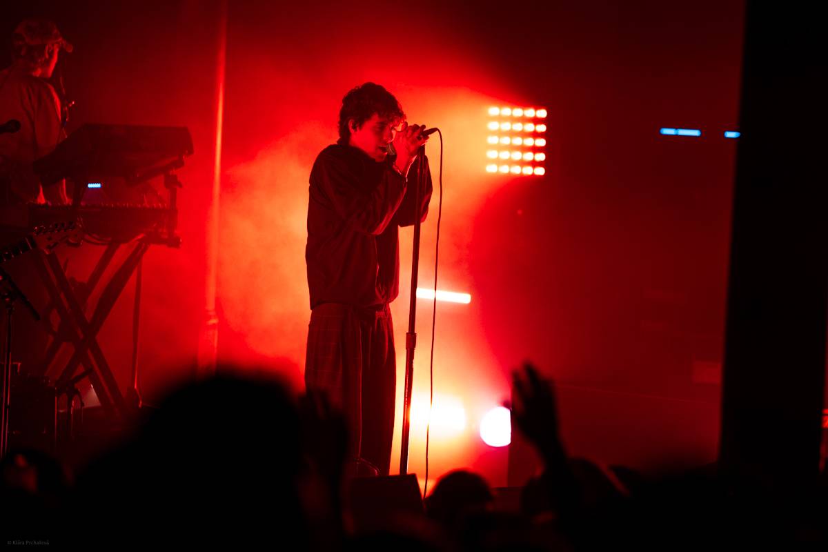 Royel Otis v SaSaZu: Show, která zahřála na srdci