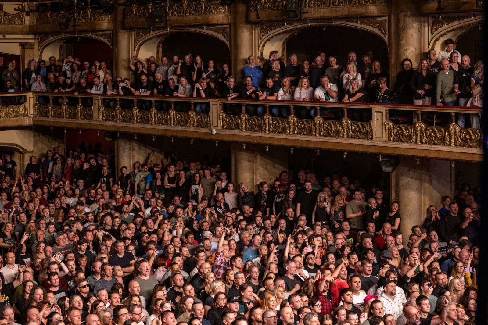 J.A.R. se rozloučili s fanoušky, do Lucerny v Praze dorazil i Dan Bárta