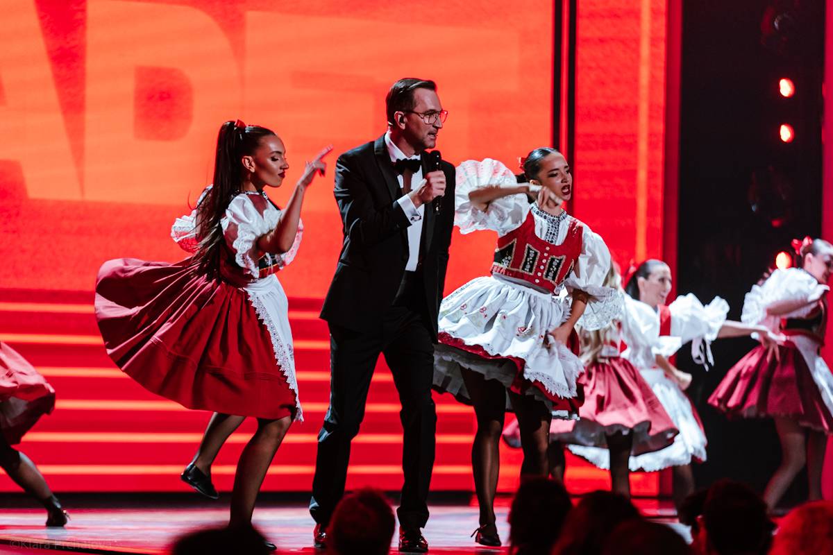 Český slavík: Dojatý Václav Noid Bárta, absolutní vítězka Ewa Farna i vzpomínka na Annu Julii Slováčkovou