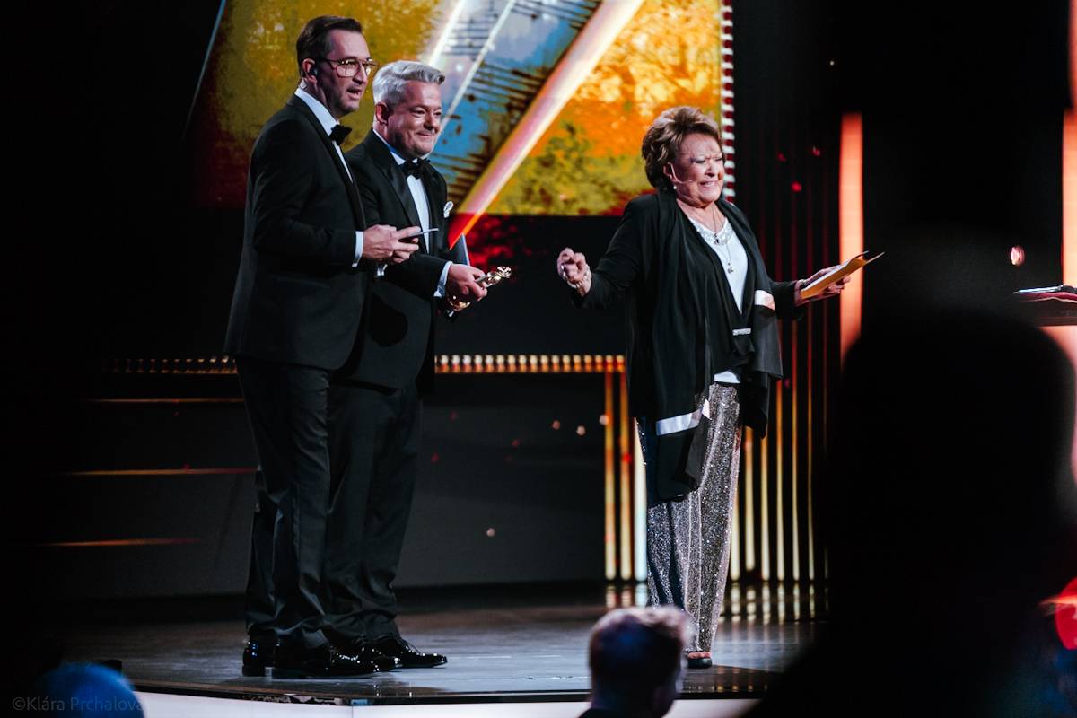 Český slavík: Dojatý Václav Noid Bárta, absolutní vítězka Ewa Farna i vzpomínka na Annu Julii Slováčkovou