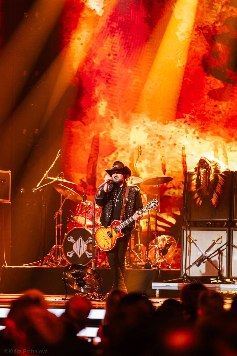 Český slavík: Dojatý Václav Noid Bárta, absolutní vítězka Ewa Farna i vzpomínka na Annu Julii Slováčkovou