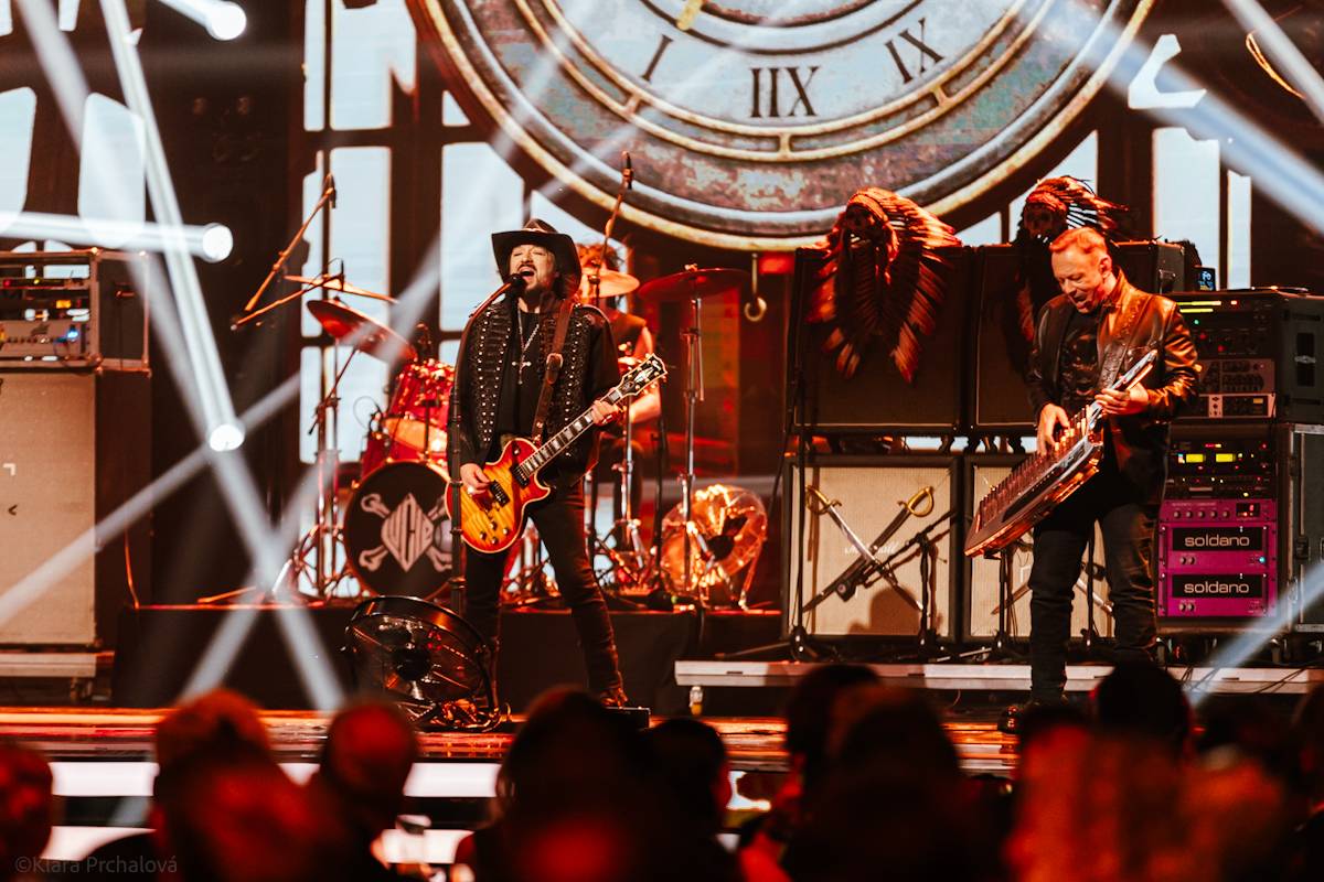 Český slavík: Dojatý Václav Noid Bárta, absolutní vítězka Ewa Farna i vzpomínka na Annu Julii Slováčkovou