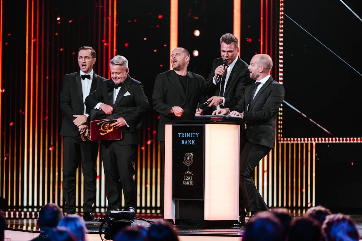 Český slavík: Dojatý Václav Noid Bárta, absolutní vítězka Ewa Farna i vzpomínka na Annu Julii Slováčkovou