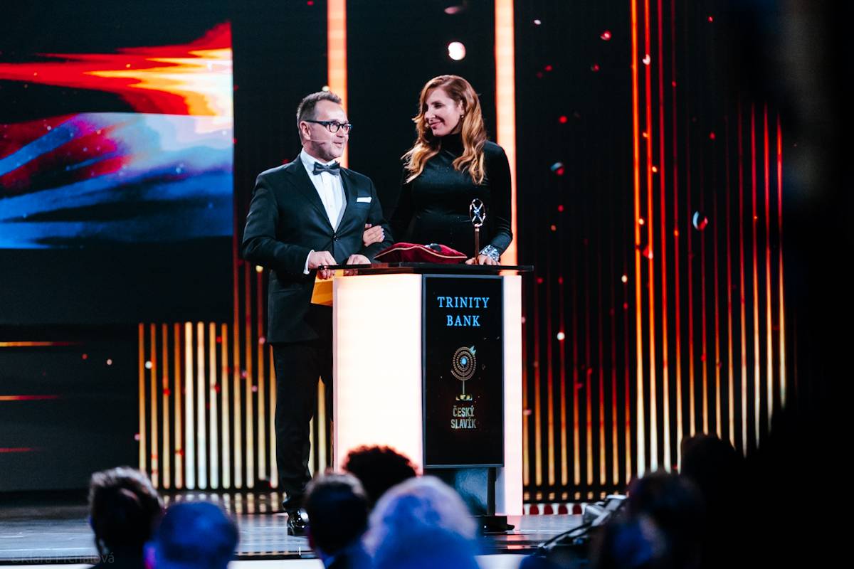 Český slavík: Dojatý Václav Noid Bárta, absolutní vítězka Ewa Farna i vzpomínka na Annu Julii Slováčkovou