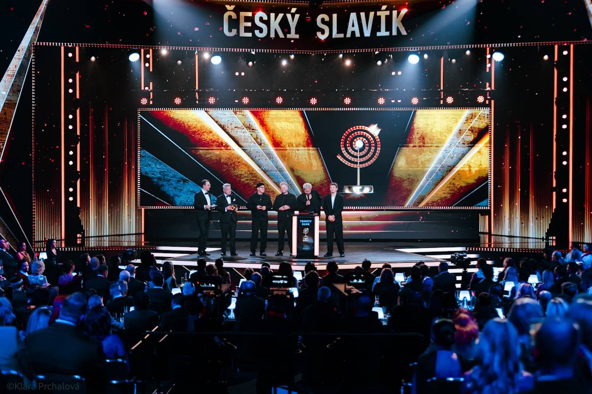 Český slavík: Dojatý Václav Noid Bárta, absolutní vítězka Ewa Farna i vzpomínka na Annu Julii Slováčkovou