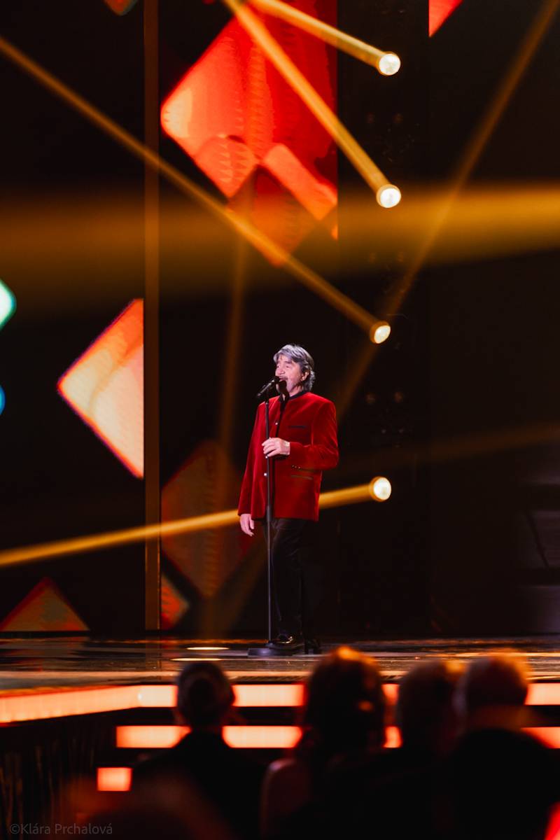 Český slavík: Dojatý Václav Noid Bárta, absolutní vítězka Ewa Farna i vzpomínka na Annu Julii Slováčkovou