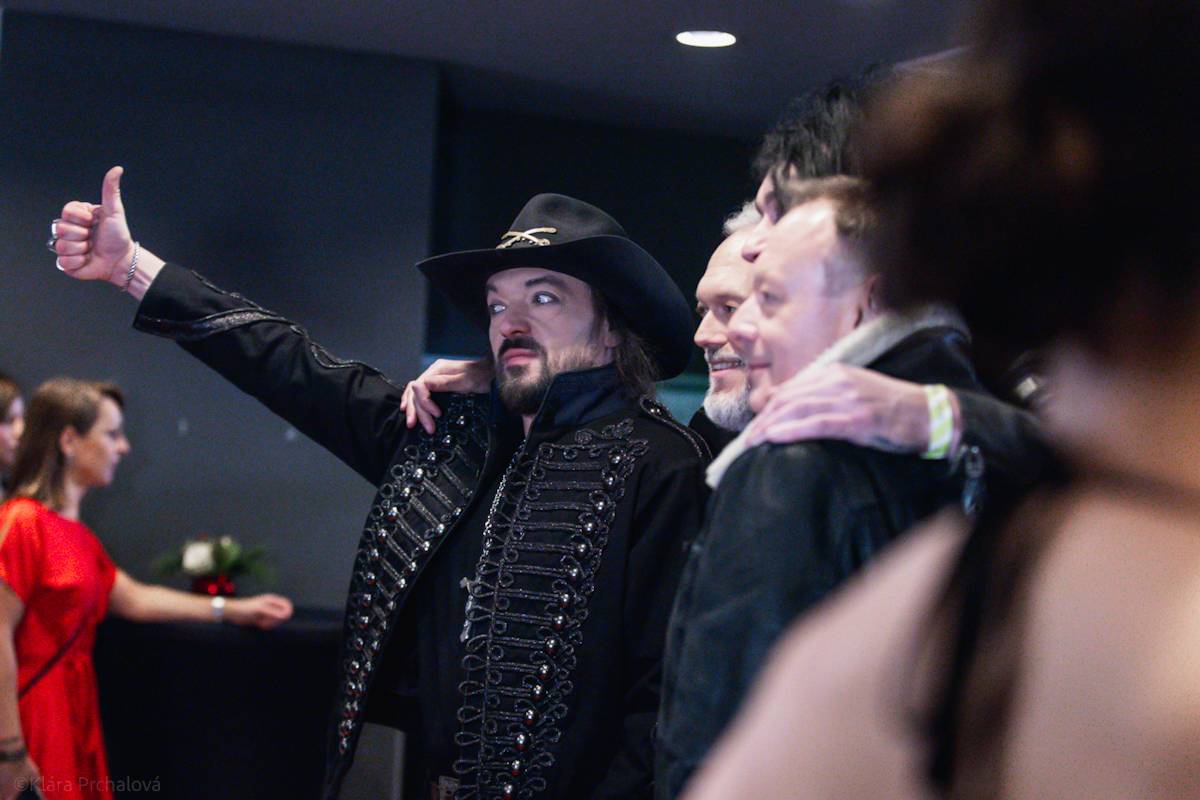 Český slavík: Dojatý Václav Noid Bárta, absolutní vítězka Ewa Farna i vzpomínka na Annu Julii Slováčkovou