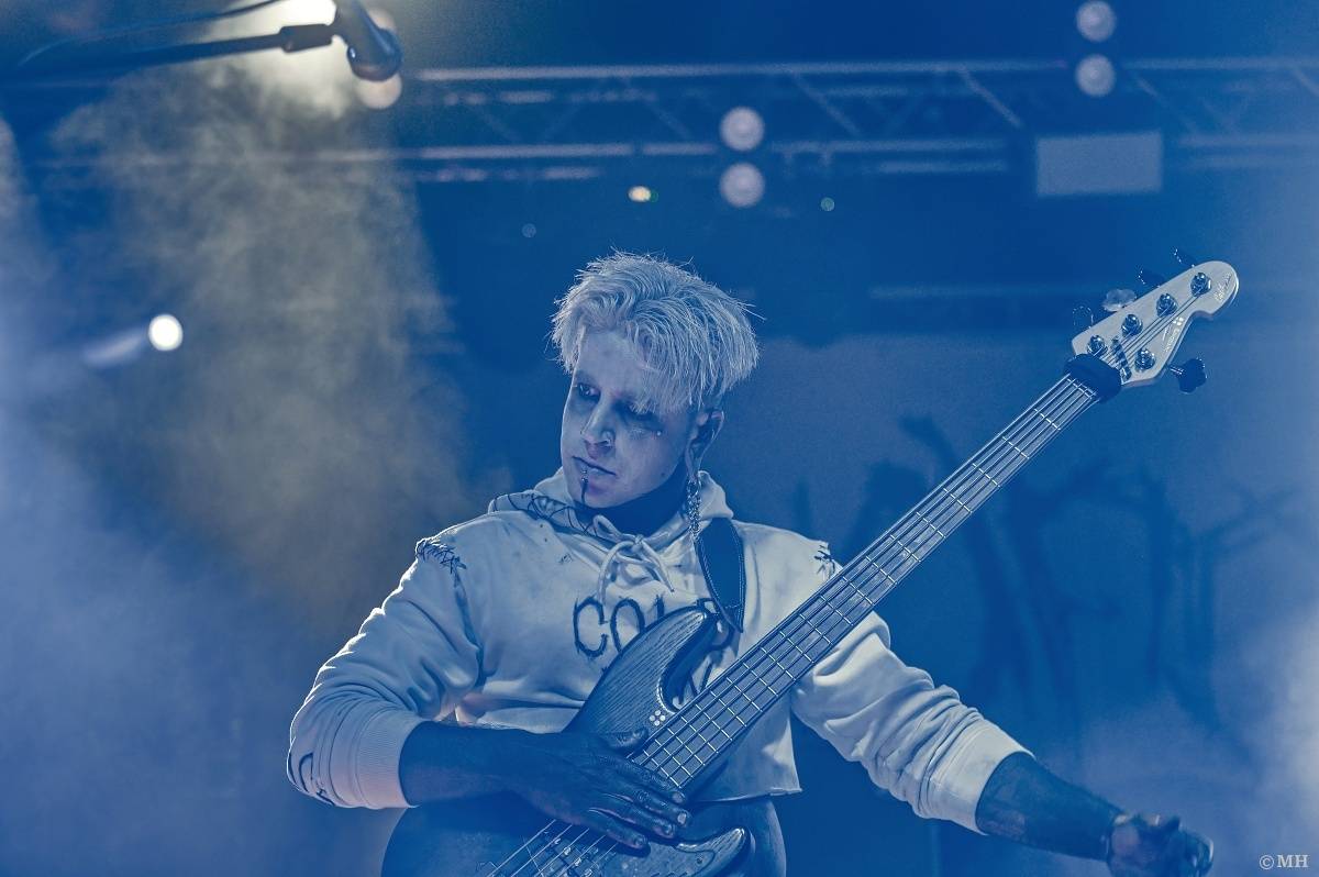 Britská metalová ikona Cradle Of Filth předvedla v Plzni temnou, teatrální show