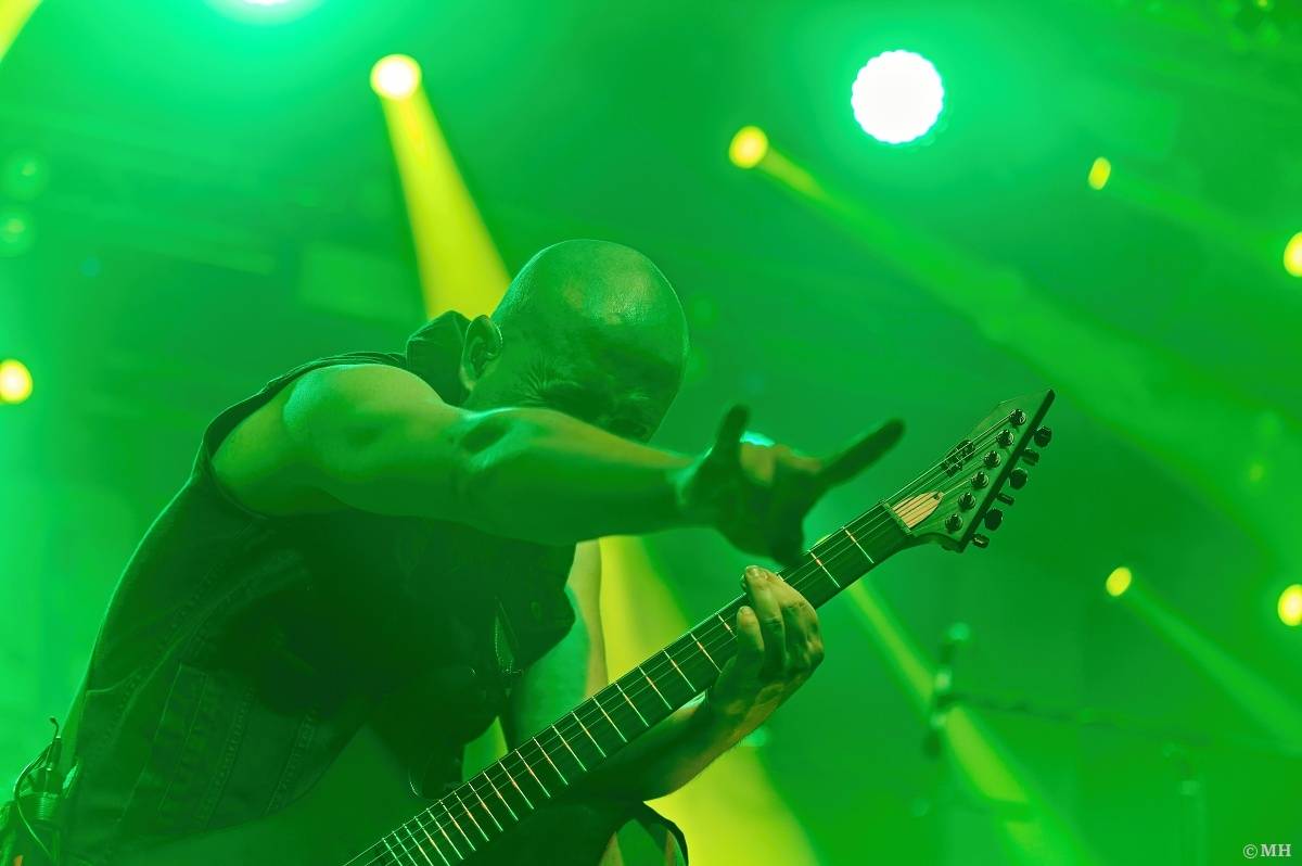 Britská metalová ikona Cradle Of Filth předvedla v Plzni temnou, teatrální show