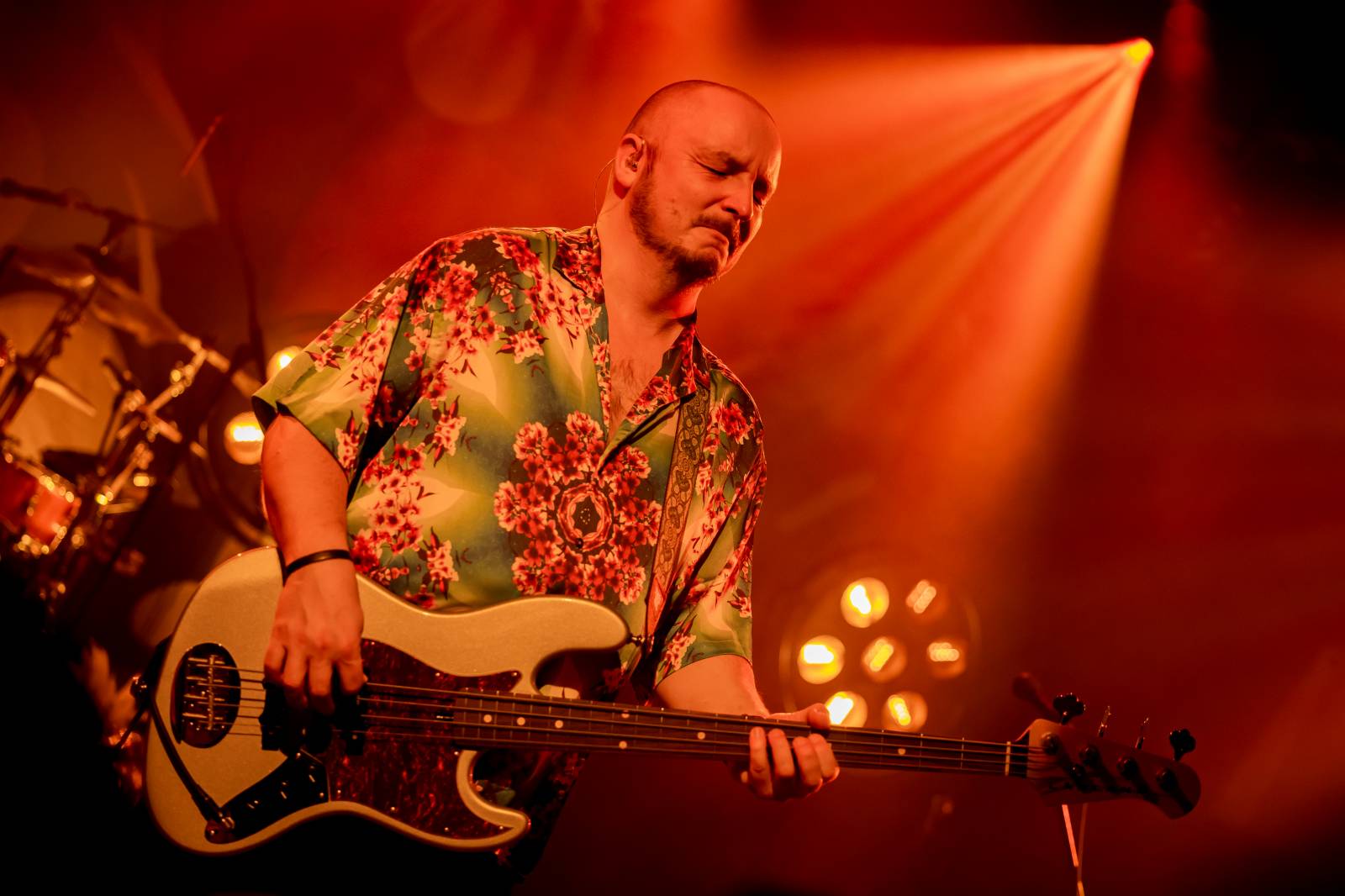 Mig 21 dováděli v Lucerna Music Baru, Jiří Macháček laškoval s fanynkami