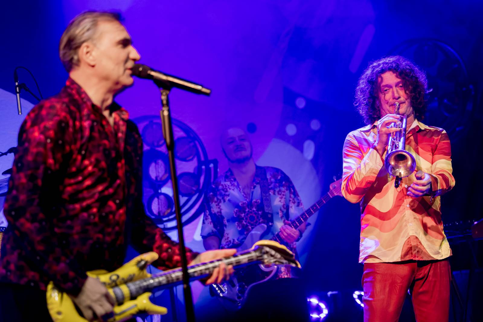 Mig 21 dováděli v Lucerna Music Baru, Jiří Macháček laškoval s fanynkami