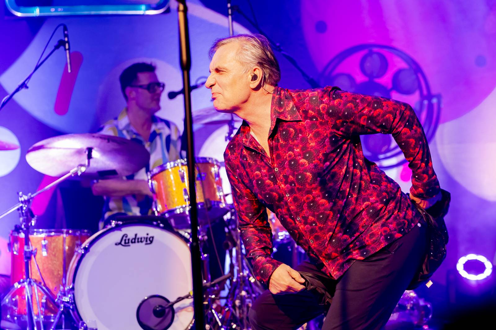 Mig 21 dováděli v Lucerna Music Baru, Jiří Macháček laškoval s fanynkami